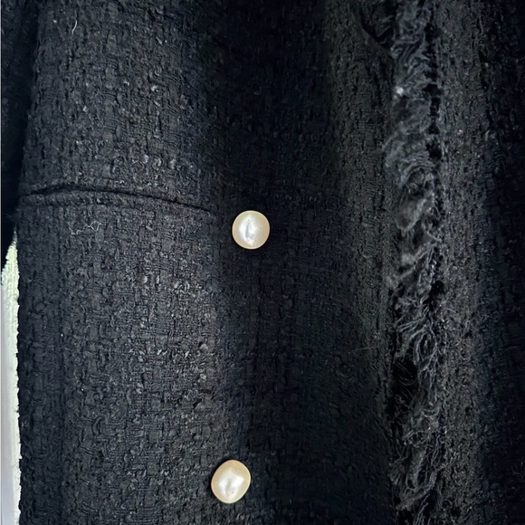Zara Women's Black Frayed Tweed Boucle Blazer Jacket w Pearl Buttons, Small EUC - Picture 7 of 11